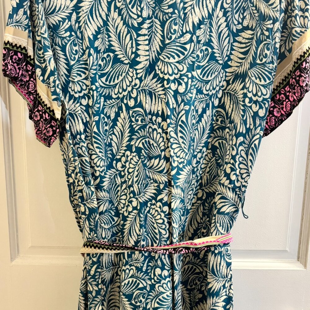 Beautiful Ann Taylor Button Dress - Picture 3 of 3